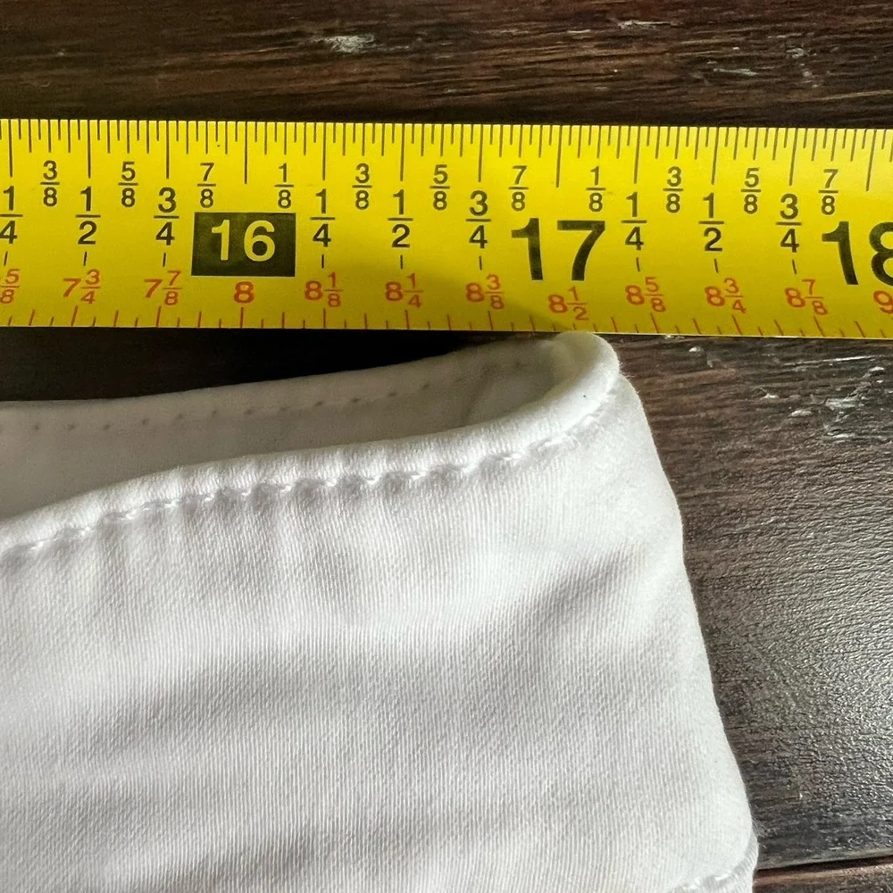 Tommy Bahama White Cotton Lyocell Blend Bermuda‎ Shorts Size 14 Womens Casual